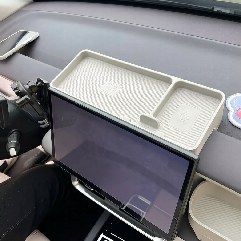 Leapmotor B10/B01 Passenger Storage Tray | Soft Silicone Cup Holder