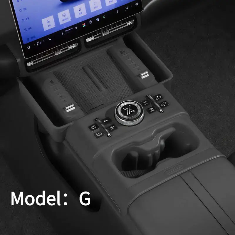 Jetour G700 Charging Silicone Pad Storage Case with Lower Storage Compartment