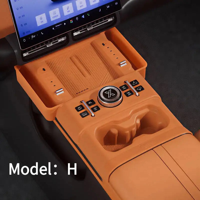 Jetour G700 Charging Silicone Pad Storage Case with Lower Storage Compartment