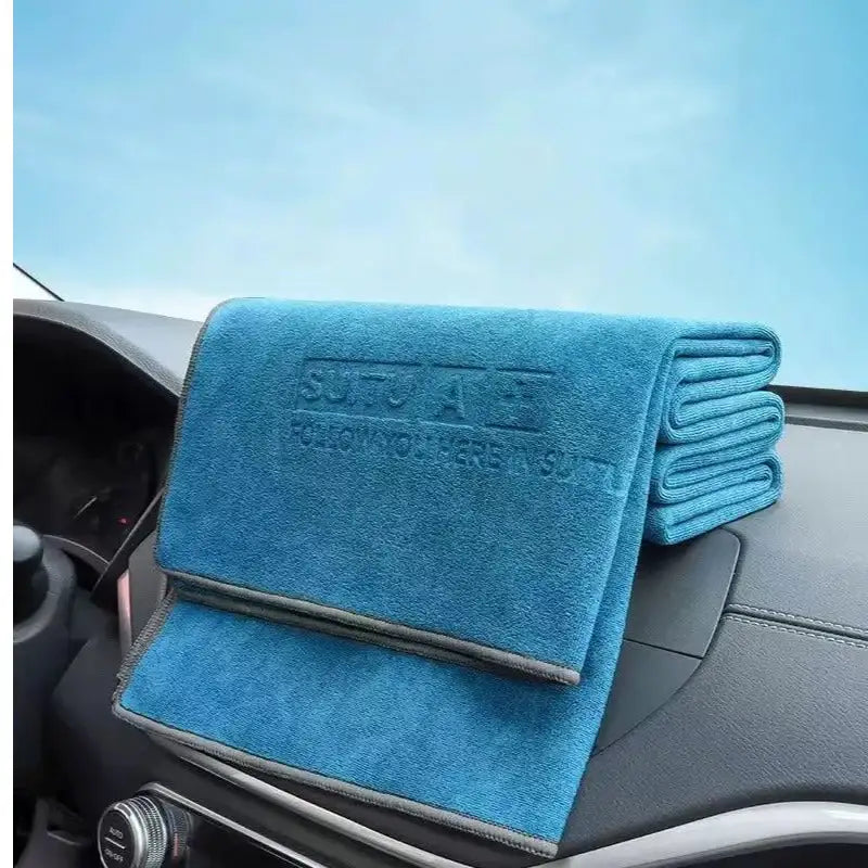 Car wash sponges, squeegees, and towels CHERY18