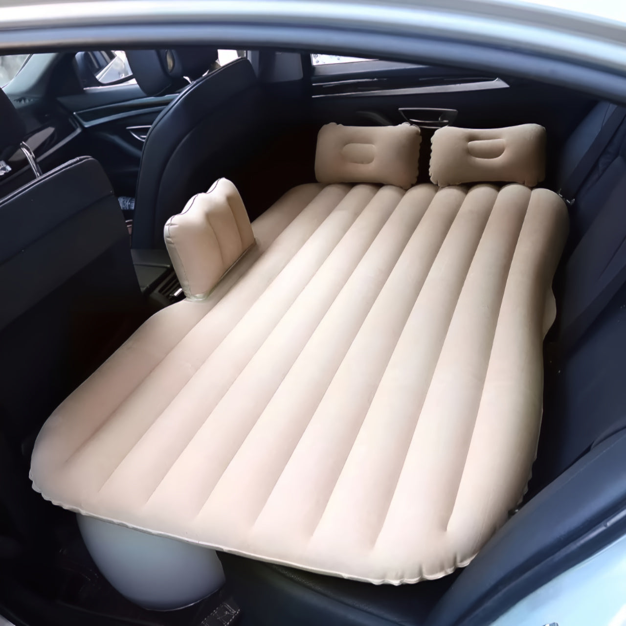 Matelas pneumatique pour voiture
