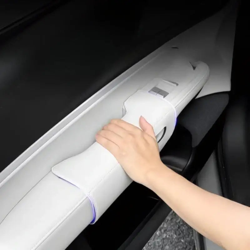 G6 P7+ Door armrest panel XPENG4