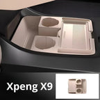 小鵬X9中控台下部收納盒