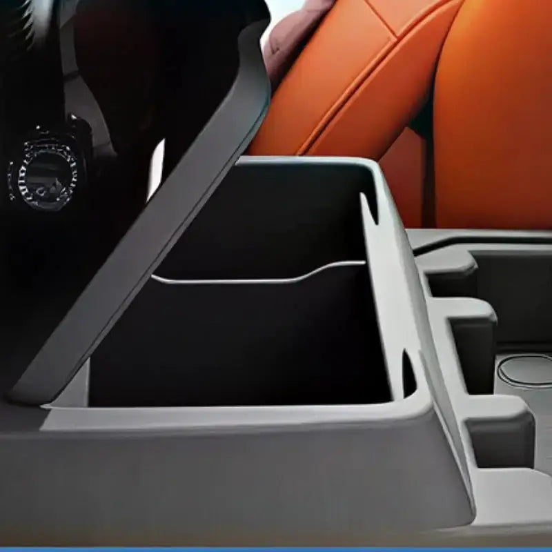 Silicone Car Storage Box for the Chery Jetour G700