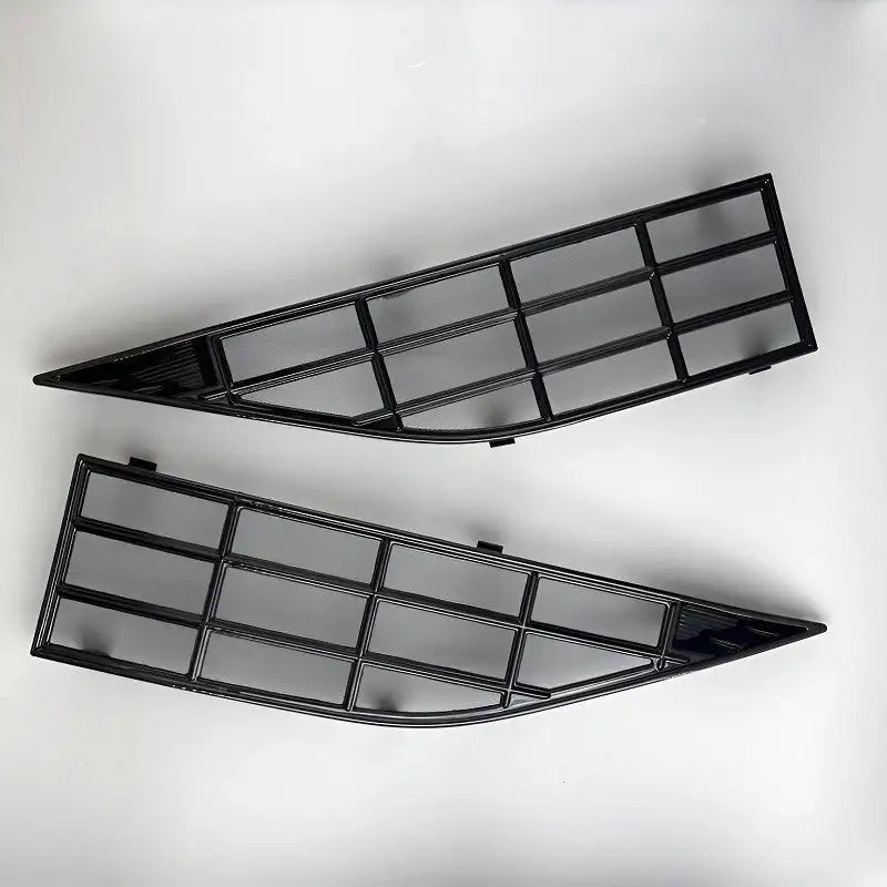 比亚迪海豚7车前格栅防护网，TOP BYD品牌外饰配件，展示坚固耐用的车辆前部保护网。