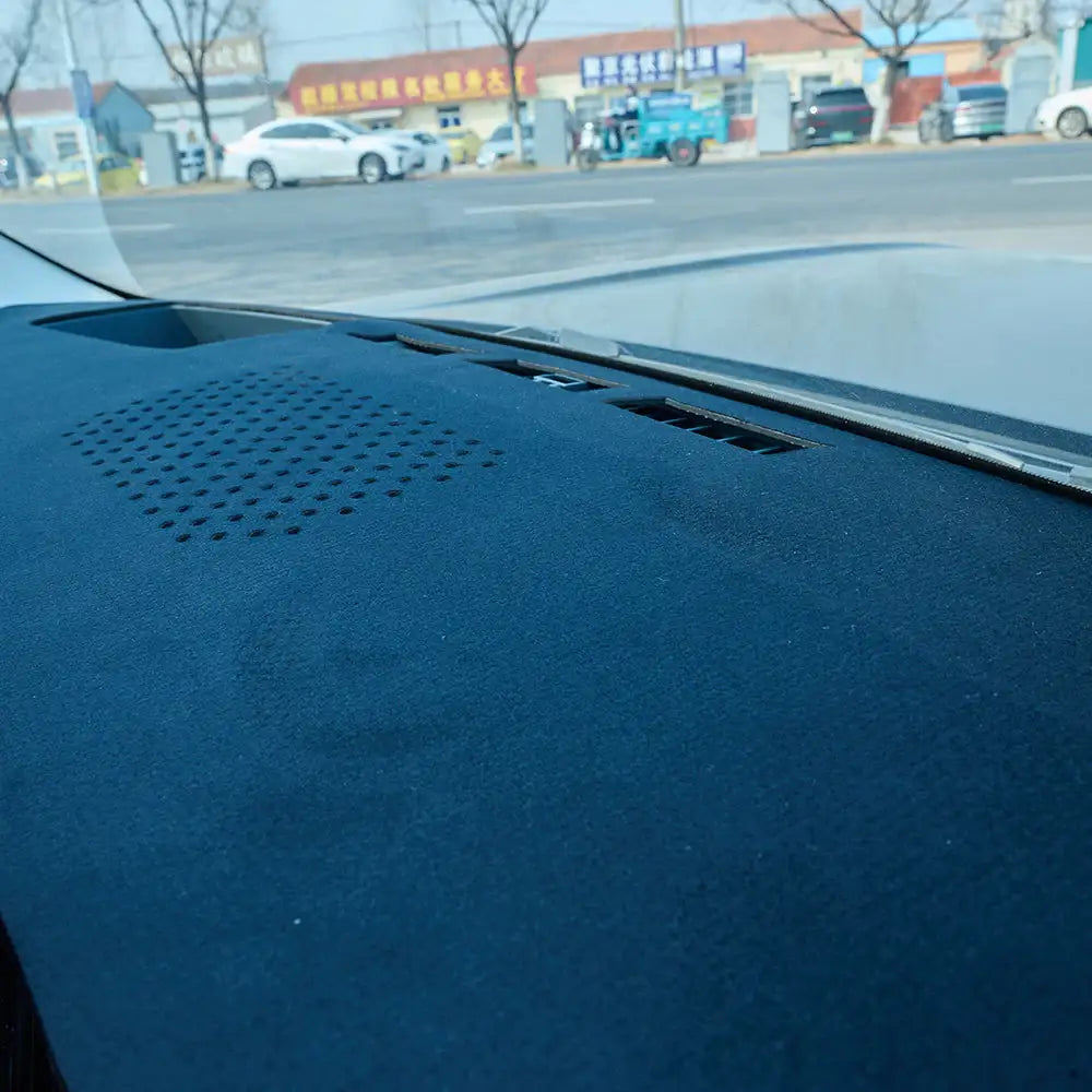 Dashboard Sunshade Mat for Denza B5 BYD3