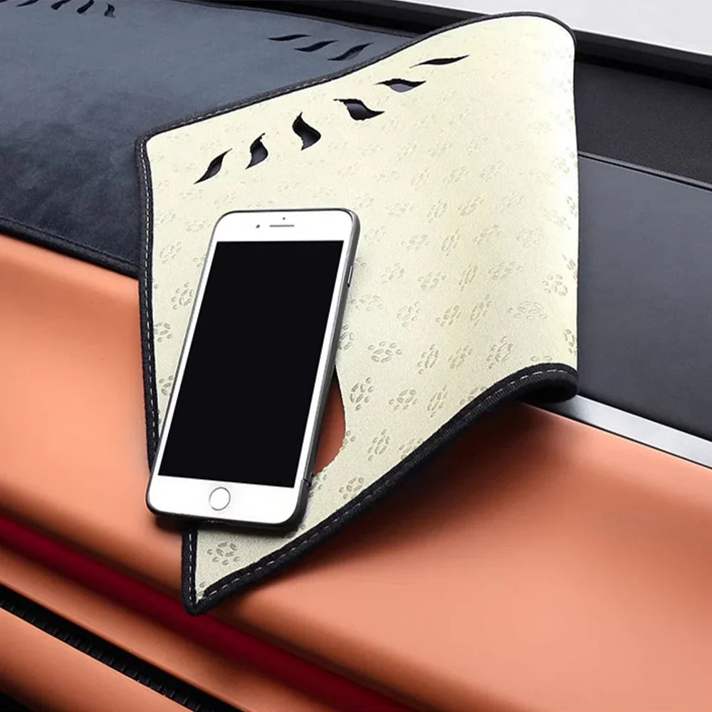 Leapmotor C10 2024-2025 Instrument Panel Light Blocking Pad | Anti-Glare Sunshade for Center Console