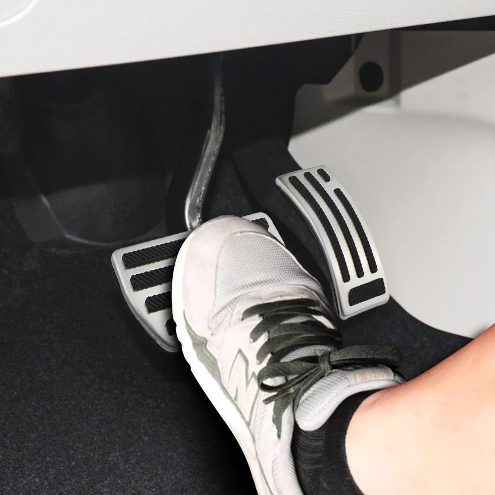 Non-Slip Stainless Steel Gas and Brake Pedal Covers for GWM ORA Cat Funky Cat EV 2022 2023