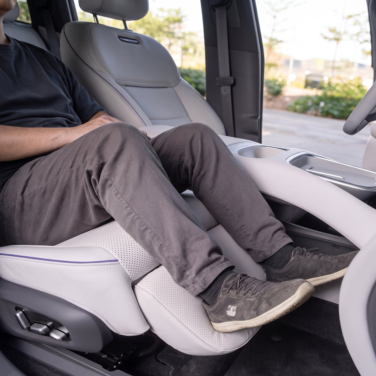 Premium Passenger Seat Leg Rest Cover for XPENG L03