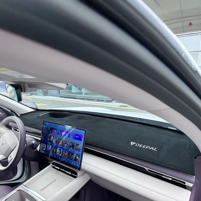 Custom Dashboard Sun Shade Mat for Deepal S07 S7 -UV Protection and Heat Reduction