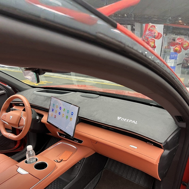 Custom Dashboard Sun Shade Mat for Deepal S07 S7 -UV Protection and Heat Reduction