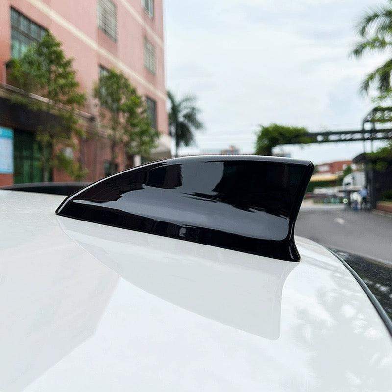 Shark Fin Trim Cover Lynk & Co2