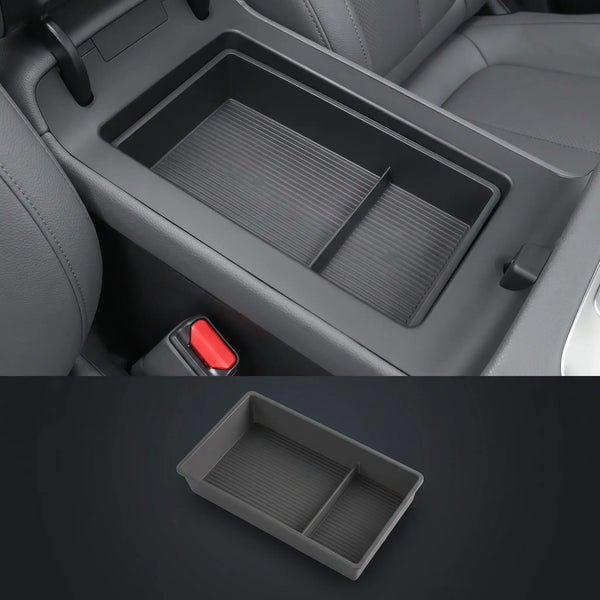 XPeng P7+ Center Console Storage Box Organizer Tray & Silicone Pad Set | carblaze 1